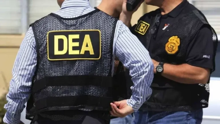 dea-3eedebe9-focus-min0.3-0.4-896-504