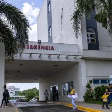 rd-mejora-en-dengue-y-muerte-infantil-enfrenta-alza-de-tosferina-3e6fc98a-focus-0-0-896-504